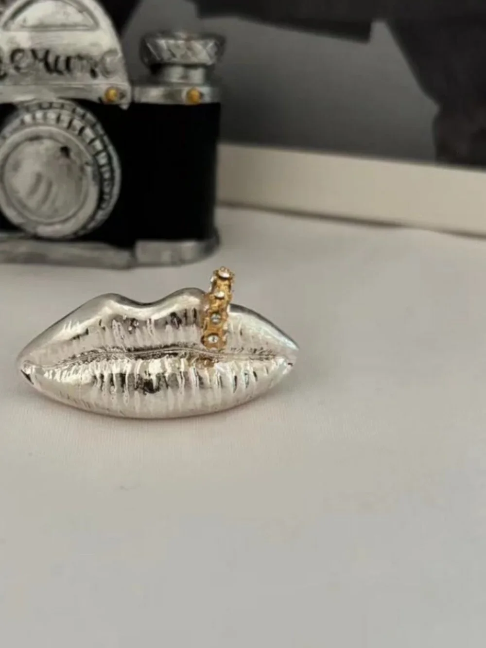 Schiaparelli Sexy Lips Rhinestone Buckle Open Ring (One Size)